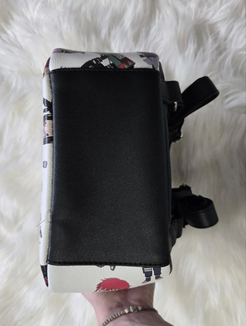 NWOT Naruto Shippuden Chibi Print White Mini Backpack Faux Leather